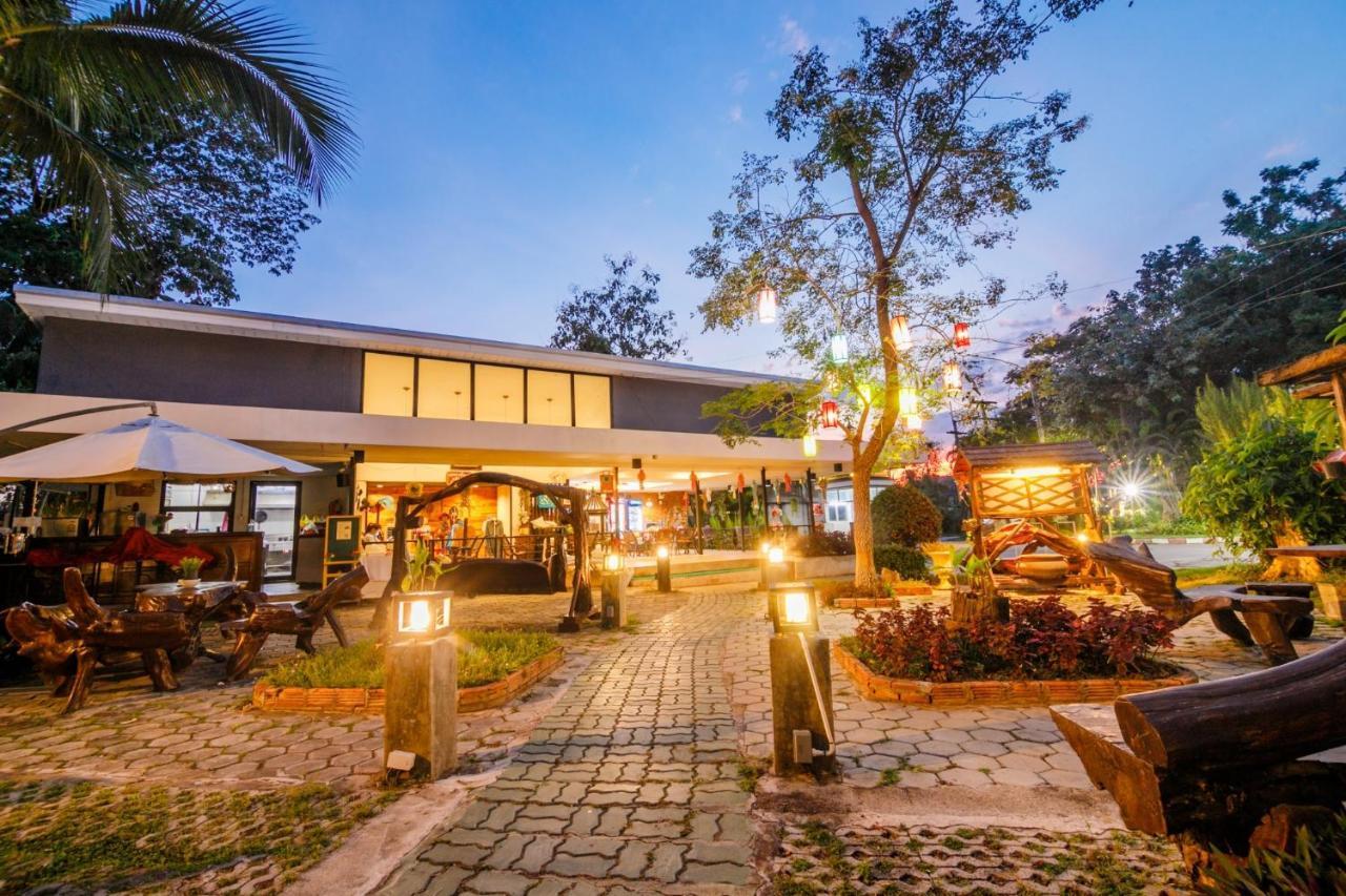 Huandalha Resort Lamphun Exterior photo